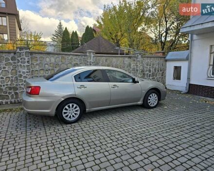 Бежевый Мицубиси Галант, объемом двигателя 2.4 л и пробегом 205 тыс. км за 7700 $, фото 7 на Automoto.ua