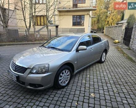 Бежевый Мицубиси Галант, объемом двигателя 2.4 л и пробегом 205 тыс. км за 7700 $, фото 5 на Automoto.ua