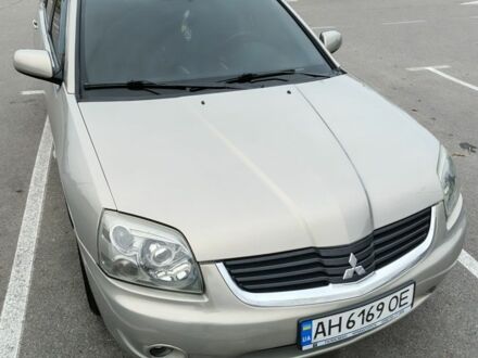 Бежевый Мицубиси Галант, объемом двигателя 2.4 л и пробегом 320 тыс. км за 5000 $, фото 1 на Automoto.ua