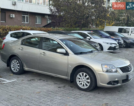 Бежевий Міцубісі Галант, об'ємом двигуна 2.38 л та пробігом 137 тис. км за 5600 $, фото 1 на Automoto.ua