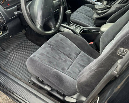 Чорний Міцубісі Галант, об'ємом двигуна 2 л та пробігом 164 тис. км за 5000 $, фото 6 на Automoto.ua