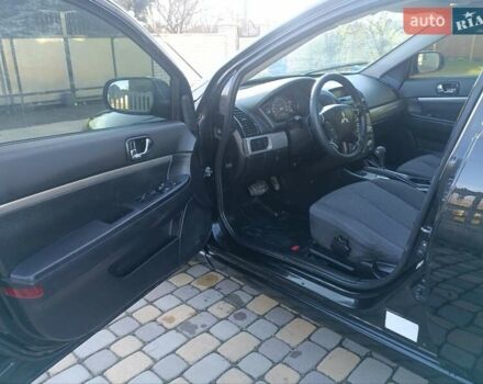 Черный Мицубиси Галант, объемом двигателя 2.38 л и пробегом 277 тыс. км за 3990 $, фото 10 на Automoto.ua