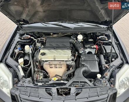 Черный Мицубиси Галант, объемом двигателя 2.4 л и пробегом 312 тыс. км за 5300 $, фото 21 на Automoto.ua