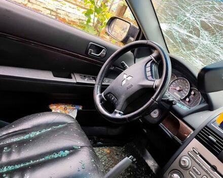 Черный Мицубиси Галант, объемом двигателя 2.4 л и пробегом 185 тыс. км за 2496 $, фото 12 на Automoto.ua