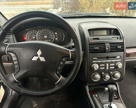 Черный Мицубиси Галант, объемом двигателя 2.38 л и пробегом 560 тыс. км за 3300 $, фото 12 на Automoto.ua