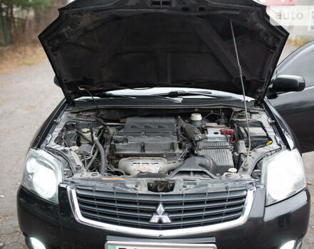 Черный Мицубиси Галант, объемом двигателя 2.4 л и пробегом 263 тыс. км за 6200 $, фото 17 на Automoto.ua