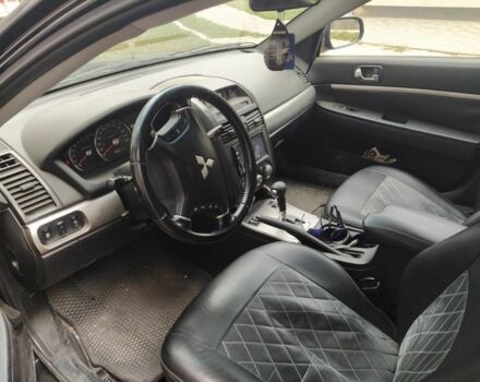 Черный Мицубиси Галант, объемом двигателя 2.4 л и пробегом 220 тыс. км за 5300 $, фото 2 на Automoto.ua