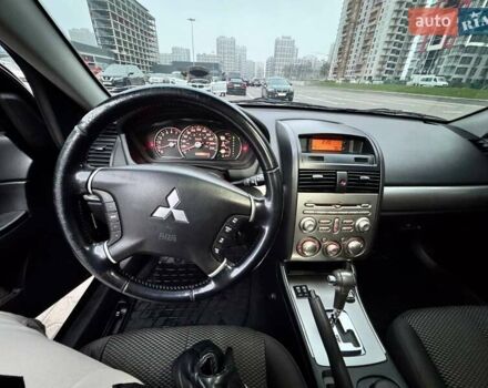 Черный Мицубиси Галант, объемом двигателя 2.38 л и пробегом 191 тыс. км за 6500 $, фото 6 на Automoto.ua