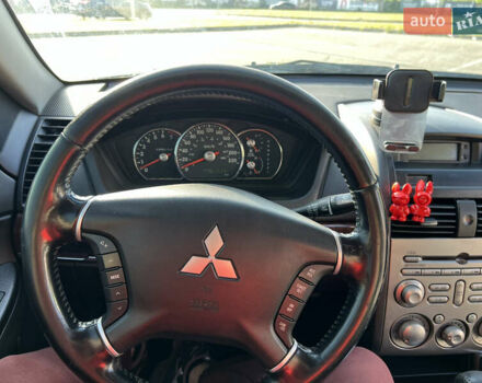 Черный Мицубиси Галант, объемом двигателя 2.4 л и пробегом 462 тыс. км за 5000 $, фото 5 на Automoto.ua