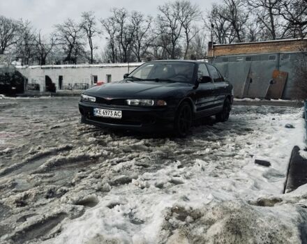 Черный Мицубиси Галант, объемом двигателя 2 л и пробегом 250 тыс. км за 2500 $, фото 1 на Automoto.ua