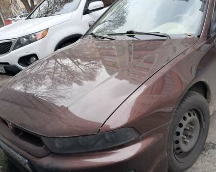 Коричневый Мицубиси Галант, объемом двигателя 2.4 л и пробегом 300 тыс. км за 3000 $, фото 4 на Automoto.ua