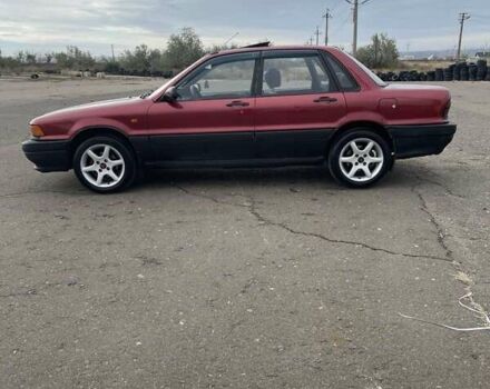 Красный Мицубиси Галант, объемом двигателя 1.8 л и пробегом 283 тыс. км за 2200 $, фото 4 на Automoto.ua