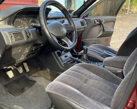 Червоний Міцубісі Галант, об'ємом двигуна 2 л та пробігом 218 тис. км за 1999 $, фото 7 на Automoto.ua