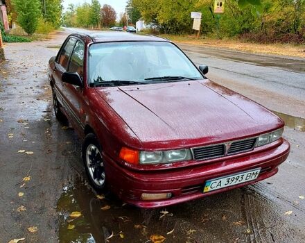 Красный Мицубиси Галант, объемом двигателя 1.8 л и пробегом 240 тыс. км за 1350 $, фото 2 на Automoto.ua