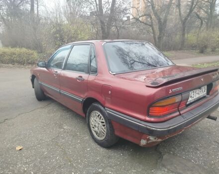 Красный Мицубиси Галант, объемом двигателя 2 л и пробегом 666 тыс. км за 999 $, фото 3 на Automoto.ua