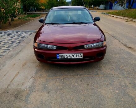 Красный Мицубиси Галант, объемом двигателя 1.8 л и пробегом 300 тыс. км за 1800 $, фото 2 на Automoto.ua