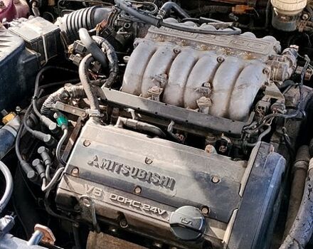 Красный Мицубиси Галант, объемом двигателя 2 л и пробегом 297 тыс. км за 2900 $, фото 10 на Automoto.ua