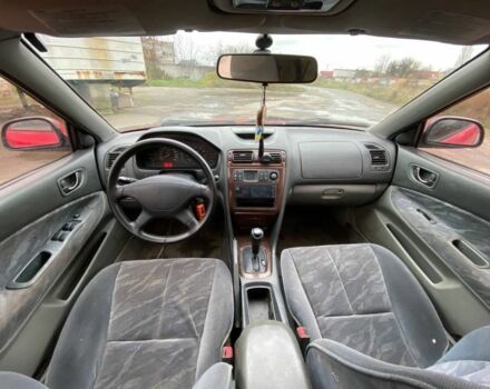 Красный Мицубиси Галант, объемом двигателя 2.5 л и пробегом 300 тыс. км за 1850 $, фото 5 на Automoto.ua