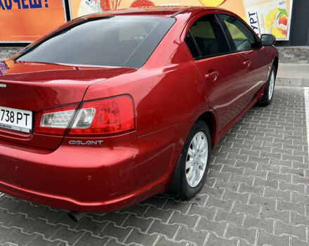 Красный Мицубиси Галант, объемом двигателя 2.38 л и пробегом 300 тыс. км за 5900 $, фото 3 на Automoto.ua