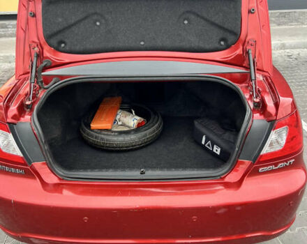 Красный Мицубиси Галант, объемом двигателя 2.38 л и пробегом 300 тыс. км за 5900 $, фото 12 на Automoto.ua