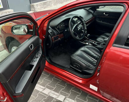 Красный Мицубиси Галант, объемом двигателя 2.38 л и пробегом 300 тыс. км за 5900 $, фото 4 на Automoto.ua