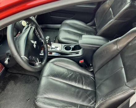 Красный Мицубиси Галант, объемом двигателя 2.38 л и пробегом 300 тыс. км за 5900 $, фото 6 на Automoto.ua