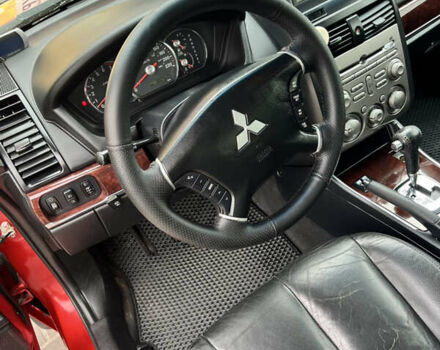 Красный Мицубиси Галант, объемом двигателя 2.38 л и пробегом 300 тыс. км за 5900 $, фото 5 на Automoto.ua