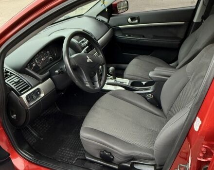 Красный Мицубиси Галант, объемом двигателя 2.4 л и пробегом 230 тыс. км за 7099 $, фото 3 на Automoto.ua