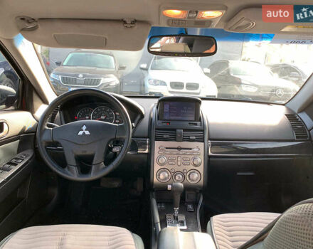 Красный Мицубиси Галант, объемом двигателя 2.4 л и пробегом 284 тыс. км за 6990 $, фото 28 на Automoto.ua