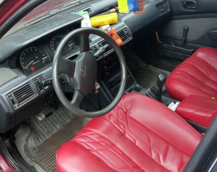 Красный Мицубиси Галант, объемом двигателя 1.8 л и пробегом 412 тыс. км за 1350 $, фото 2 на Automoto.ua