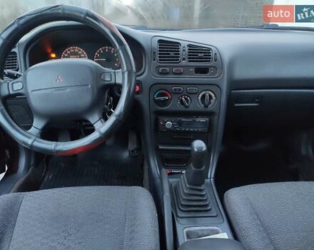 Красный Мицубиси Галант, объемом двигателя 2 л и пробегом 284 тыс. км за 1200 $, фото 10 на Automoto.ua