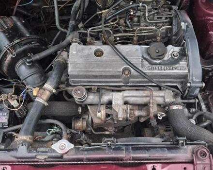 Красный Мицубиси Галант, объемом двигателя 2 л и пробегом 270 тыс. км за 2000 $, фото 4 на Automoto.ua