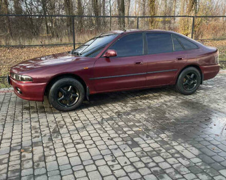 Красный Мицубиси Галант, объемом двигателя 1.8 л и пробегом 300 тыс. км за 2500 $, фото 2 на Automoto.ua