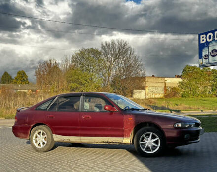 Красный Мицубиси Галант, объемом двигателя 2 л и пробегом 370 тыс. км за 2500 $, фото 1 на Automoto.ua