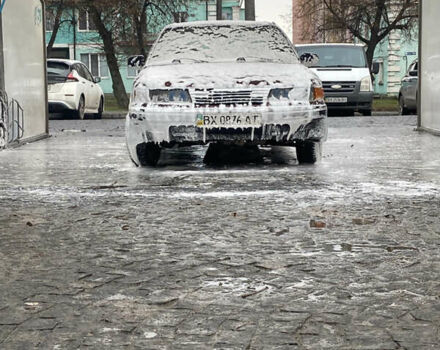 Красный Мицубиси Галант, объемом двигателя 1.8 л и пробегом 190 тыс. км за 1750 $, фото 1 на Automoto.ua