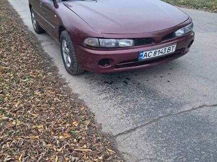 Красный Мицубиси Галант, объемом двигателя 2 л и пробегом 270 тыс. км за 2000 $, фото 1 на Automoto.ua