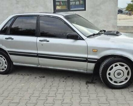 Серый Мицубиси Галант, объемом двигателя 1.8 л и пробегом 340 тыс. км за 1399 $, фото 3 на Automoto.ua