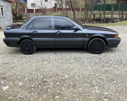 Серый Мицубиси Галант, объемом двигателя 1.8 л и пробегом 300 тыс. км за 1500 $, фото 4 на Automoto.ua