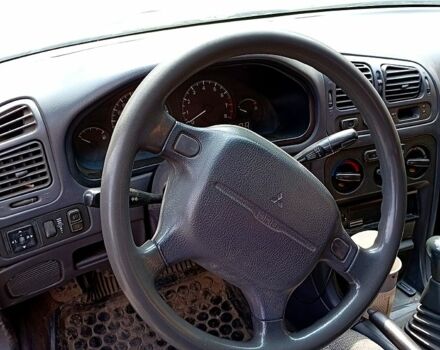 Сірий Міцубісі Галант, об'ємом двигуна 2 л та пробігом 320 тис. км за 1500 $, фото 5 на Automoto.ua