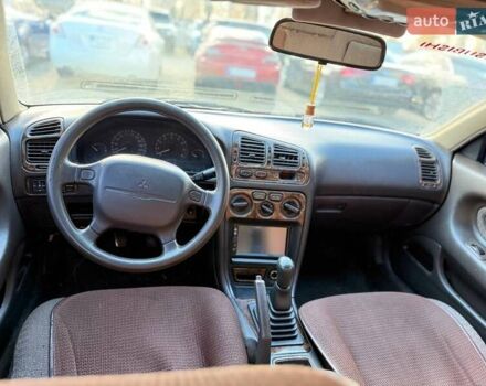 Серый Мицубиси Галант, объемом двигателя 1.8 л и пробегом 180 тыс. км за 2200 $, фото 3 на Automoto.ua