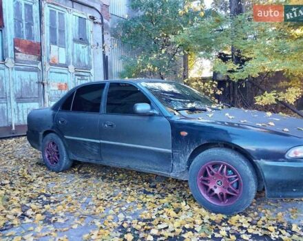 Серый Мицубиси Галант, объемом двигателя 1.8 л и пробегом 245 тыс. км за 2000 $, фото 3 на Automoto.ua