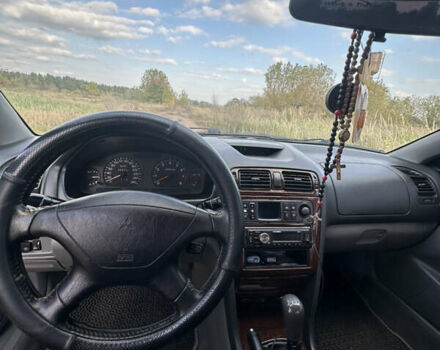 Сірий Міцубісі Галант, об'ємом двигуна 2.5 л та пробігом 424 тис. км за 2700 $, фото 6 на Automoto.ua