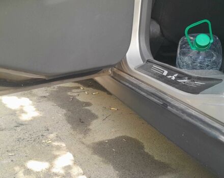 Серый Мицубиси Галант, объемом двигателя 2 л и пробегом 390 тыс. км за 2500 $, фото 6 на Automoto.ua