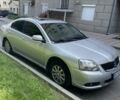 Серый Мицубиси Галант, объемом двигателя 2.4 л и пробегом 205 тыс. км за 4400 $, фото 1 на Automoto.ua