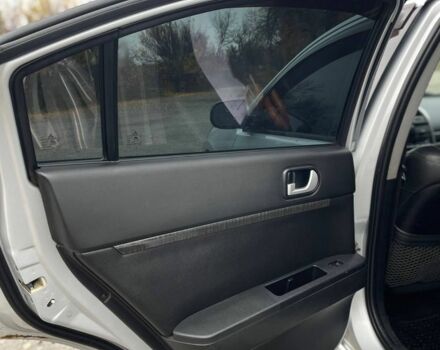 Сірий Міцубісі Галант, об'ємом двигуна 2.4 л та пробігом 220 тис. км за 2999 $, фото 11 на Automoto.ua