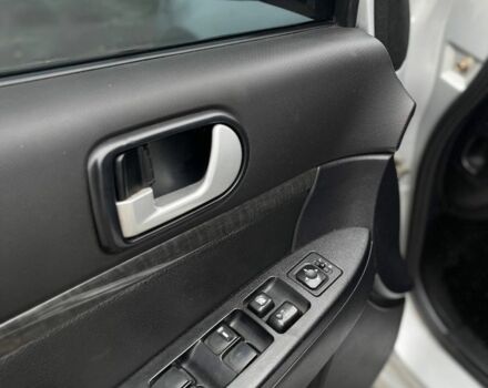 Сірий Міцубісі Галант, об'ємом двигуна 2.4 л та пробігом 220 тис. км за 2999 $, фото 9 на Automoto.ua