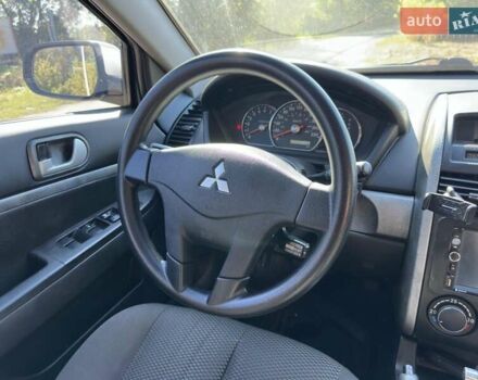 Серый Мицубиси Галант, объемом двигателя 2.38 л и пробегом 274 тыс. км за 5000 $, фото 25 на Automoto.ua