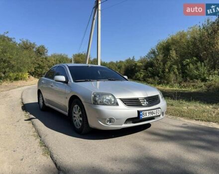 Серый Мицубиси Галант, объемом двигателя 2.38 л и пробегом 274 тыс. км за 5000 $, фото 2 на Automoto.ua