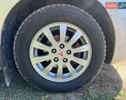 Серый Мицубиси Галант, объемом двигателя 2.38 л и пробегом 274 тыс. км за 5000 $, фото 14 на Automoto.ua