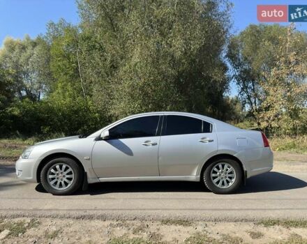 Серый Мицубиси Галант, объемом двигателя 2.38 л и пробегом 274 тыс. км за 5000 $, фото 5 на Automoto.ua